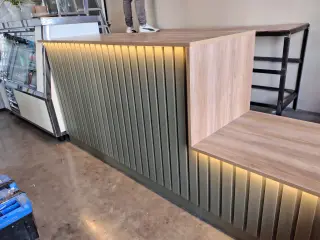 Mostrador Olivier LED – Diseño Premium para Cafeterías