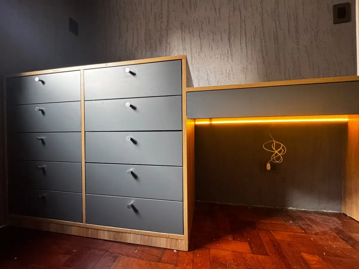 Escritorio Arden LED con Cajonera 1
